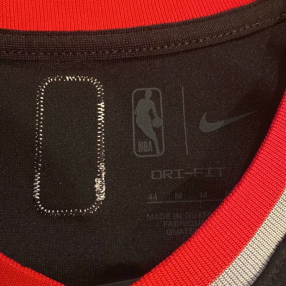 Damian Lillard jersey - Picture 5 of 8